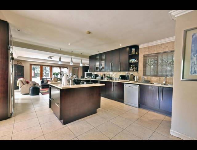 4 BEDROOM HOUSE FOR SALE IN GLENVISTA